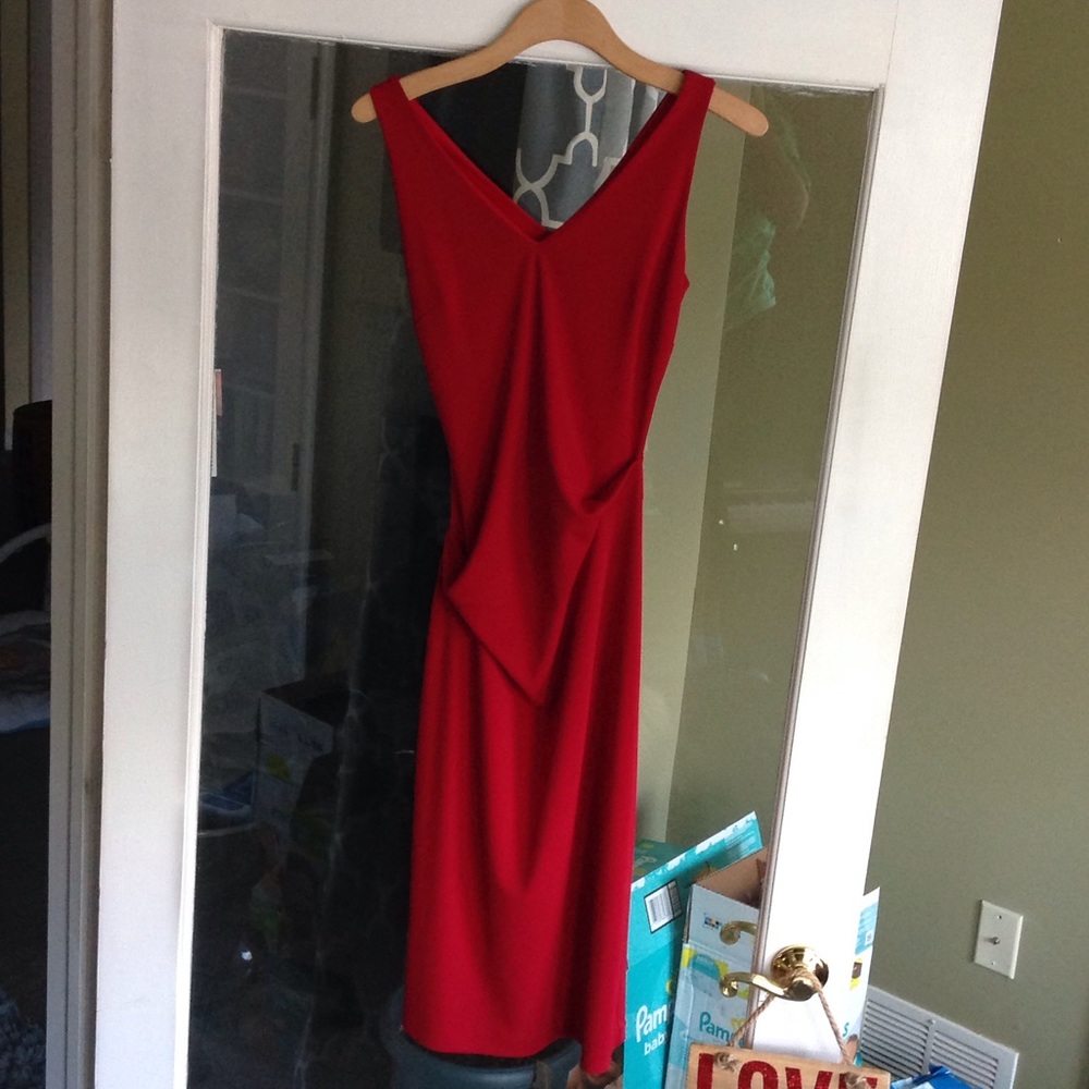 Little red dress Nicole Miller collection